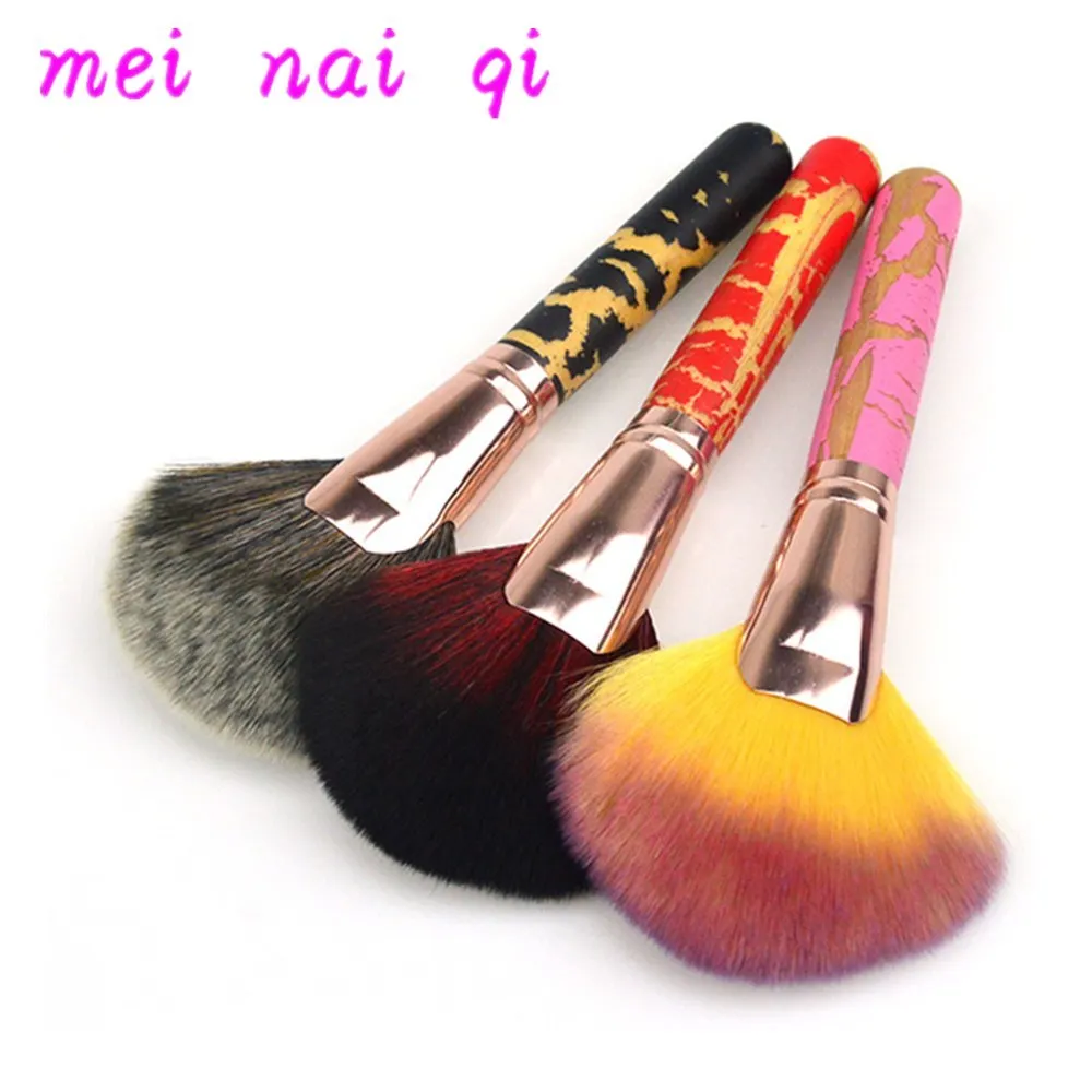 

1 PC Brand Face Makeup Brushes Highlighter Powder Foundation Cream Loose Powder Cosmetics Brush Face Contour Beauty Make Up Tool
