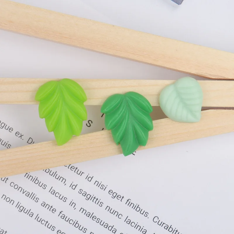 

10pcs Slime Accessories Toys DIY Resin Leaves Leaf Slime Supplies Filler Decoration for Fluffy Clear Crystal Slime