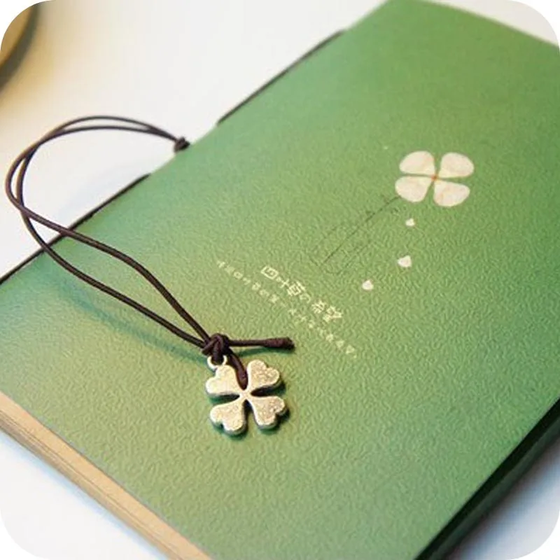 

Multicolor Cute Fashion Four Leaf Clover Notebook Kawaii Cartoon Bind Diary Book with Pendant Korean Stationery Free shipping