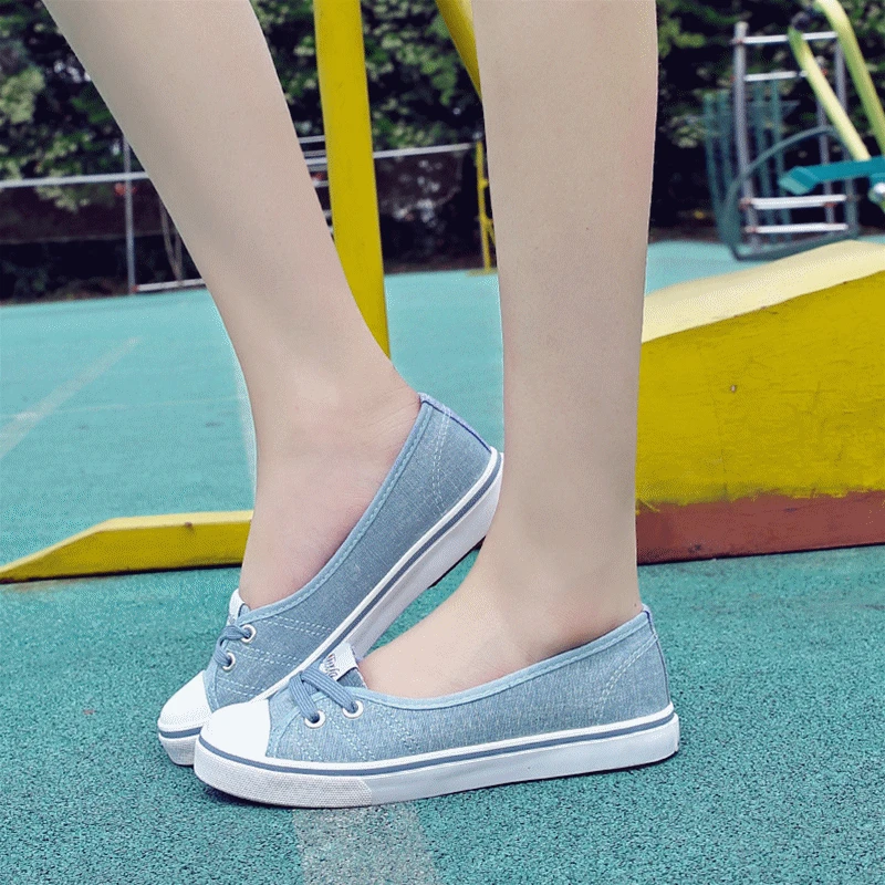 Spring Light Canvas Shoes Women Shoes slip on Korean Tide Students Set Foot Pedal Flat Shoes
