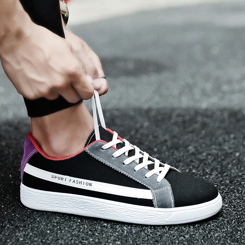 2019 الربيع و الخريف جديد عارضة تنفس حذاء قماش الاتجاه اللون مطابقة الدانتيل أحذية تزلج البريطانية البرية أحذية رجالي