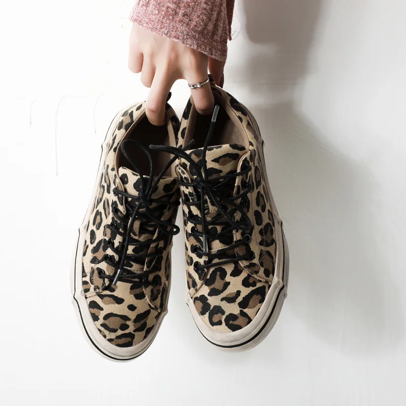 

2019 autumn new fashion trend leopard canvas shoes women retro style comfortable casual flat shoes