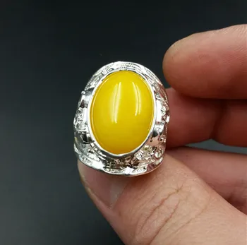 

New chicken oil beeswax ring ring for men and women, free shipping.