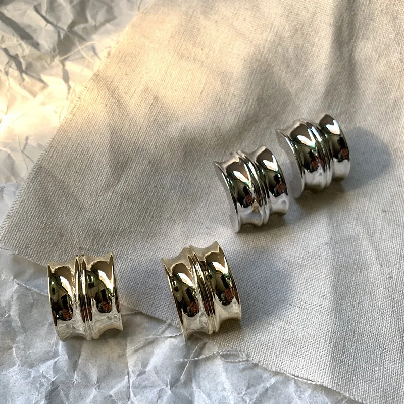 

Chic Unisex Gold Geometric Stud Earrings for Women Men Trendy Fashion Cool C Vintage Earrings Minimalist Jewelry