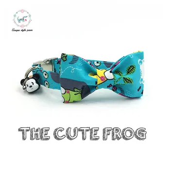 

Dog Collar with Bow Tie Cotton and Green Frog Print Dog &Cat Necklace and Dog Leash for Pet Christmas Gift