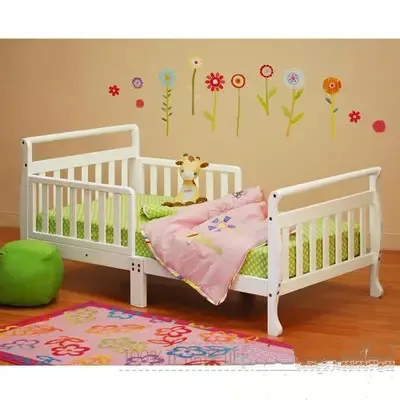 

Solid wood baby cot children's bed