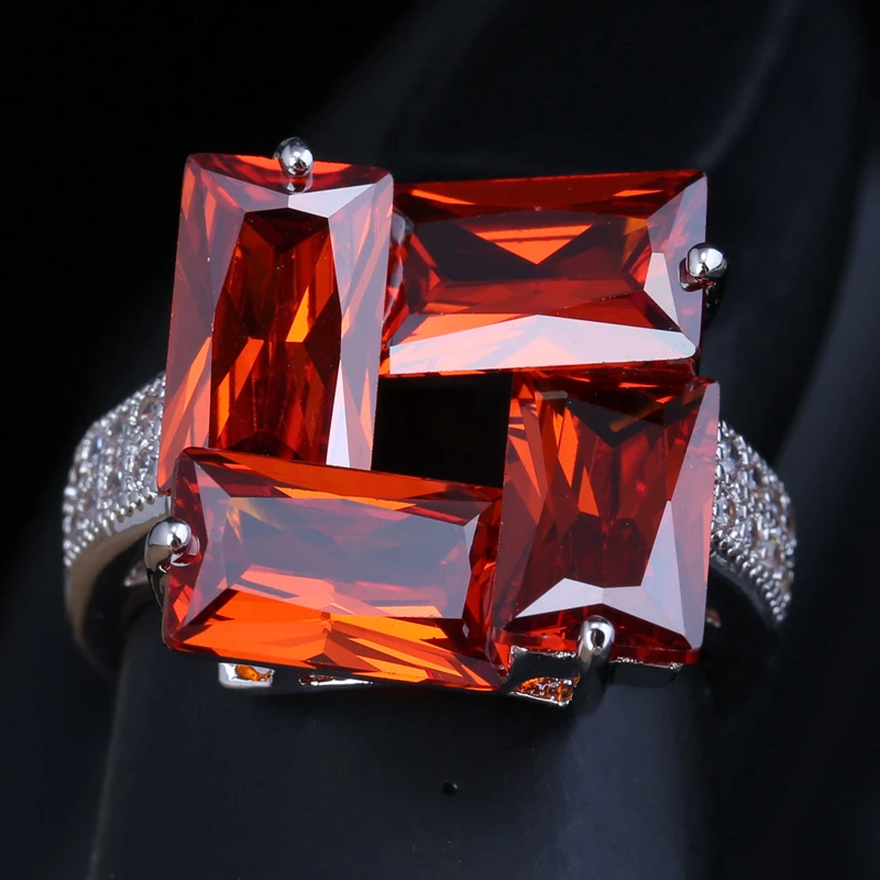 

Tridimensiona Oxblood Red Garnet 925 Sterling Silver Jewelry US# Solitaire Ring Size 6 / 7 / 8 / 9 S1677