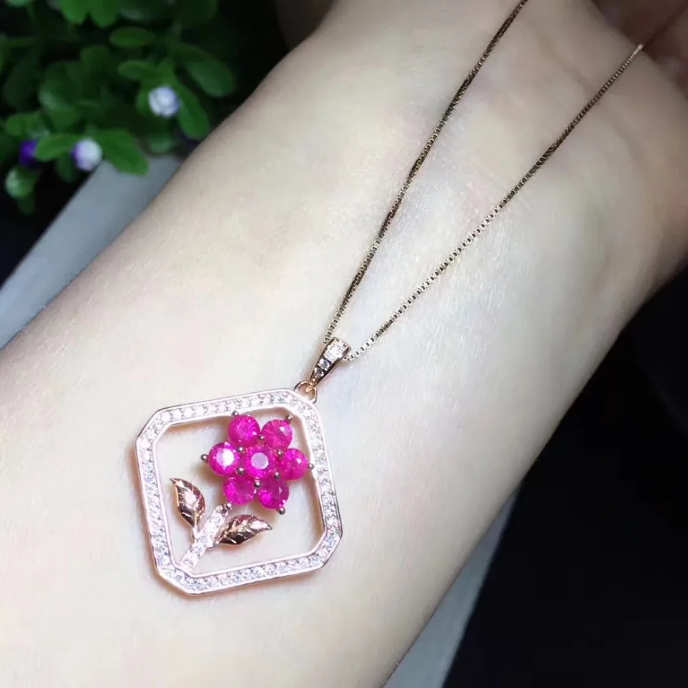 

2017 Collier Qi Xuan_Red Stone Flower Pendant Necklaces_Real Red Stone Necklaces_Quality Guaranteed_Manufacturer Directly Sale