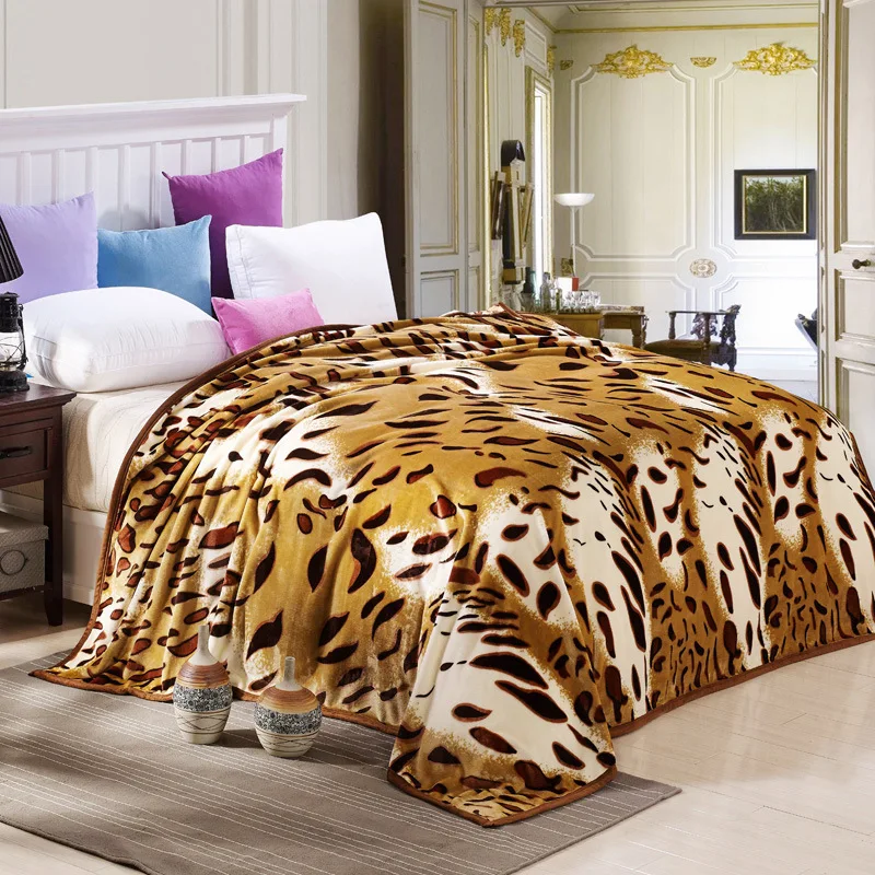 Europe Coral Fleece Fabric Blanket Warm Sleeping Winter Blanket Thicken