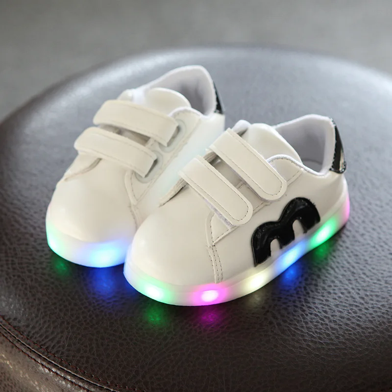 Kids Fashion Korean version alphabet board shoes boys and girls LED light casual shoes Toddler Running Sports shoes SH19059
