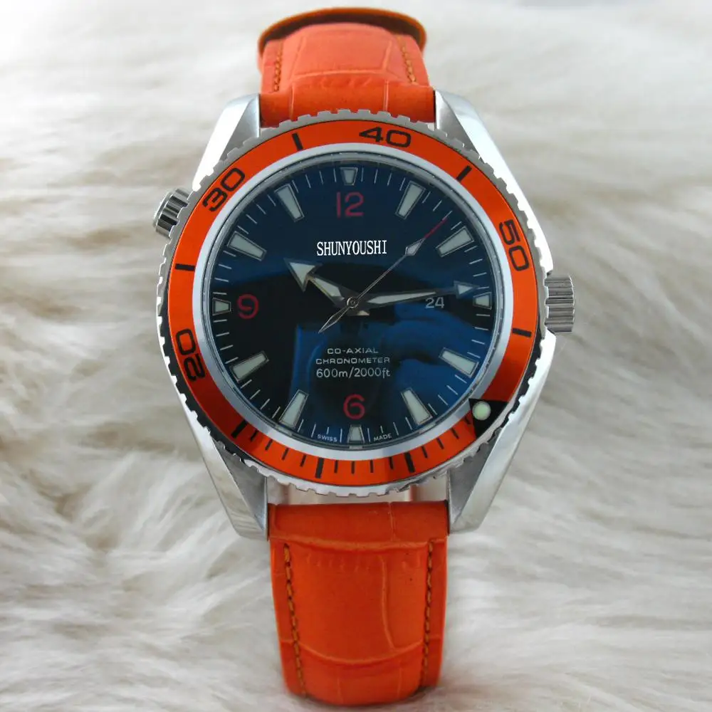 

WG0625 Mens Watches Top Brand Runway Luxury European Design Automatic Mechanical Watch