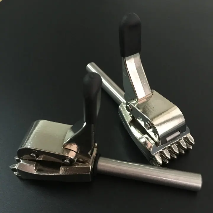 

2 PCS Base Clamp For Wire Drawing Machine Clip Net Feather Universal Thread Threading Fittings
