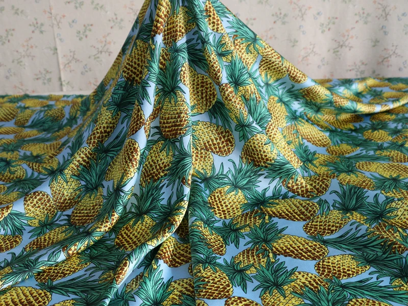 Мягкие Шармез Платья материал имитировать шелк стрейч Атлас Шармез фрукты ананас ткань