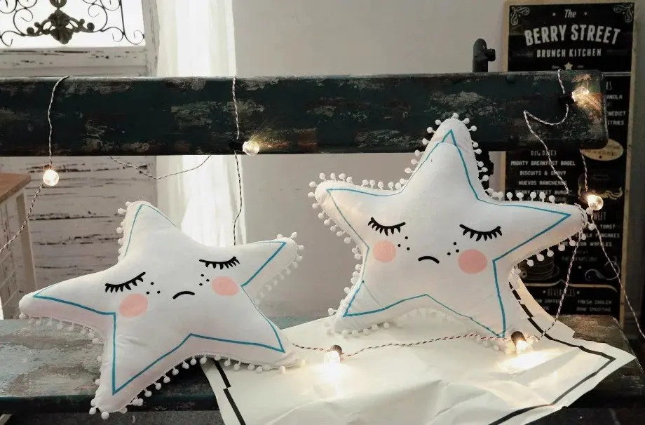 star cushion (7)