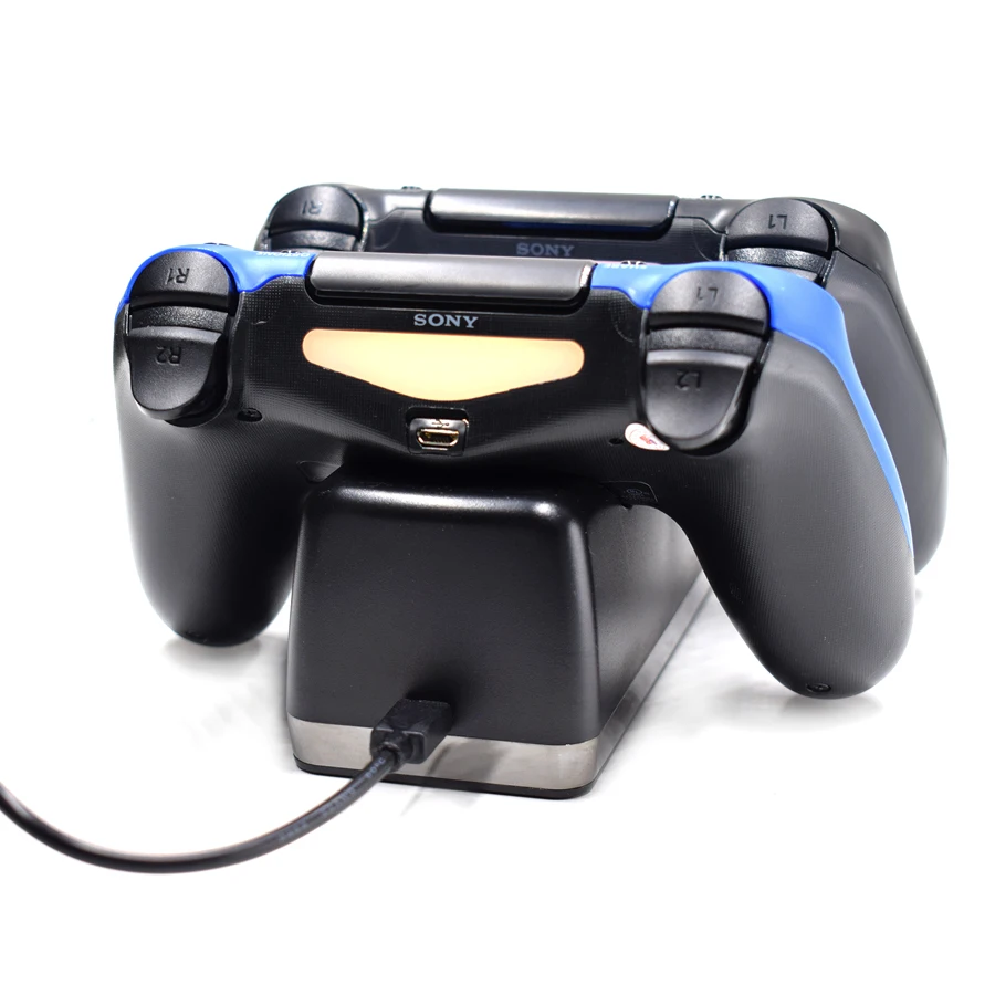 Зарядная док станция для игровых приставок PS4 подставка контроллеров Sony Playstation 4 /