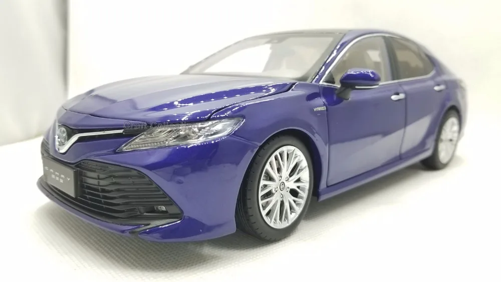 1:18 литая под давлением модель для Toyota Camry Hybrid синий сплав игрушечный автомобиль миниатюрная коллекция подарок 8th поколения XV70