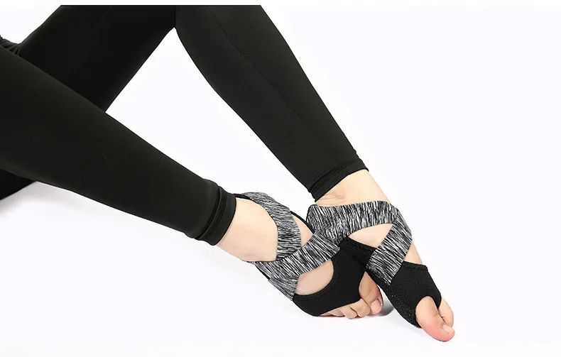 Спинки Профессиональный yoga Носки пять пальцев Носки нескользящая обувь для йоги фитнес-Пол Обувь и Носки производителей