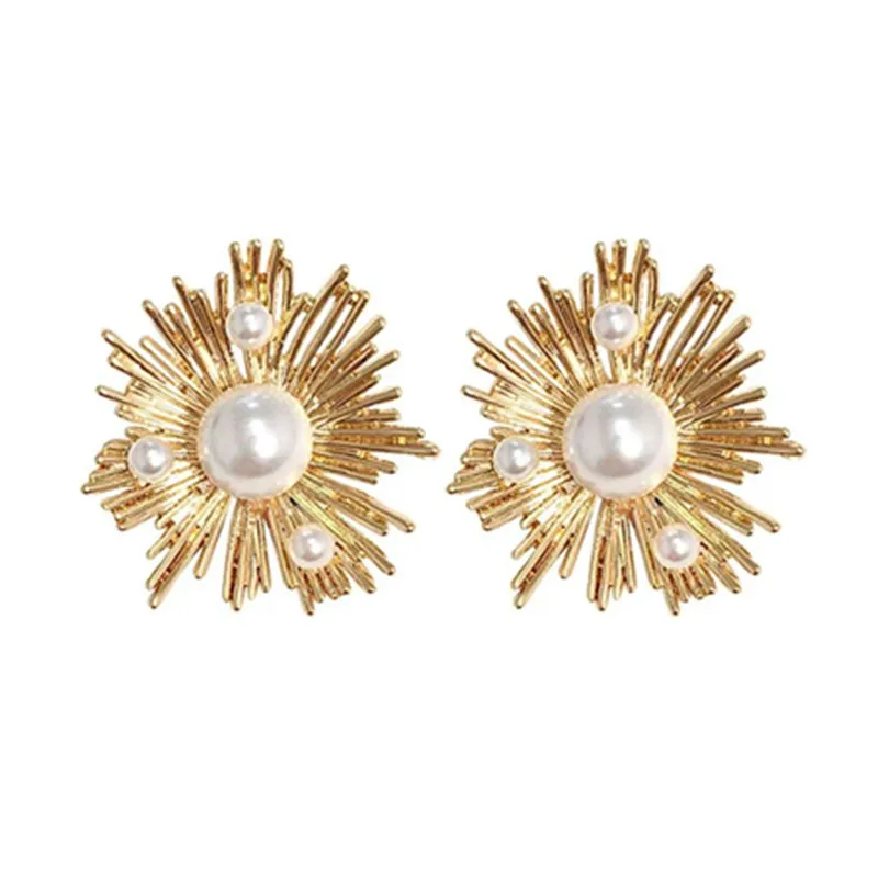 

New Simple Design Earrings Original French Pearl Earrings for Personality Women Temperament Retro Girl Sun Flower Stud Earrings