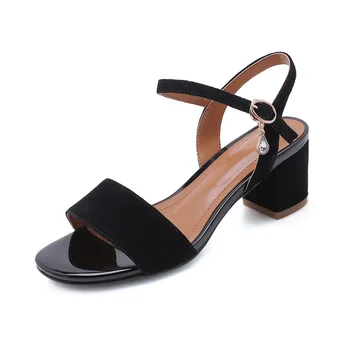 

In the summer of 2019 new product with the strap leather sandals, thick with the woman 33-43