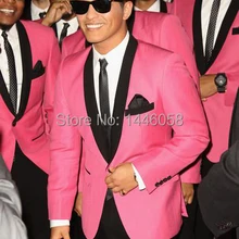 Ярко-розовый классический жениха Смокинги для женихов Best Man шаль нагрудные дружки Нарядные Костюмы для свадьбы для Для мужчин Пром платье(куртка+ Брюки для девочек+ галстук