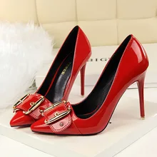 Free shipping New Fashion metal belt buckle women pump Pointed toe Thin heel women High heeled shoe patent leather party pump