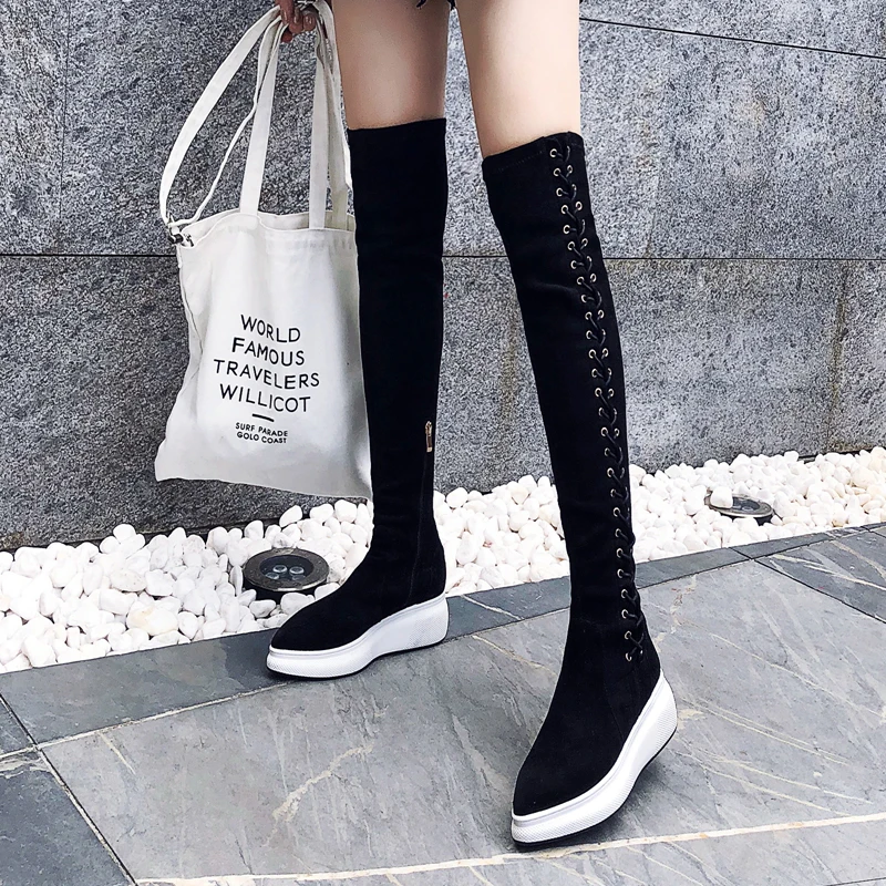 Balmain кеды b-court. сапоги чулки на белой подошве. ботфорты с белой подошвой. кроссовки ботфорты. ботфорты женские на платформе зимние.