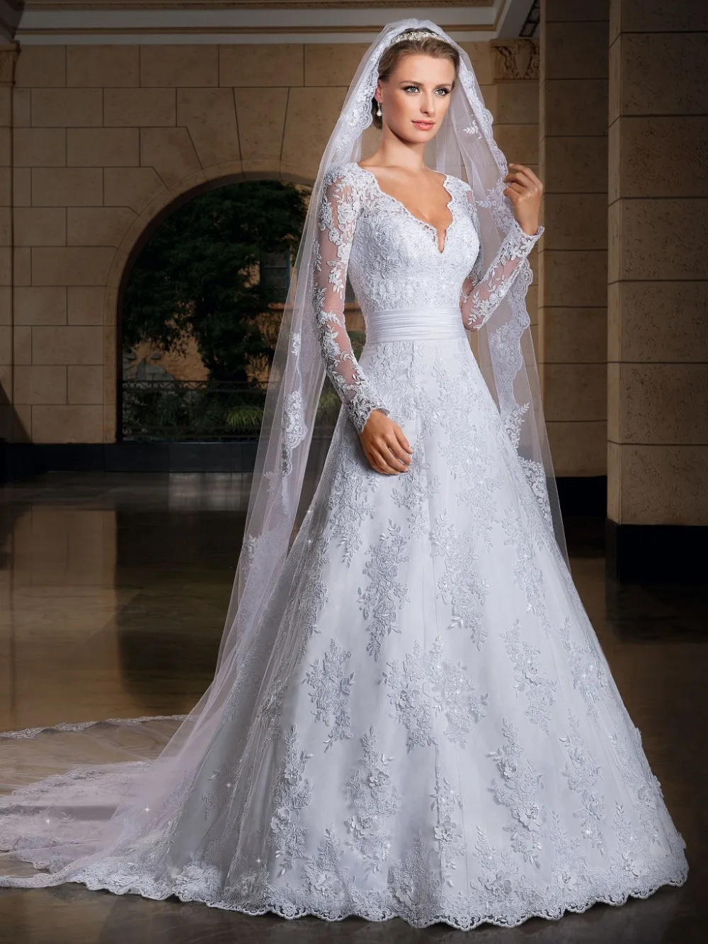 Свадебное платье с длинным рукавом и прозрачной спинкой 2019|vestido de casamento|sleeved weddinglong