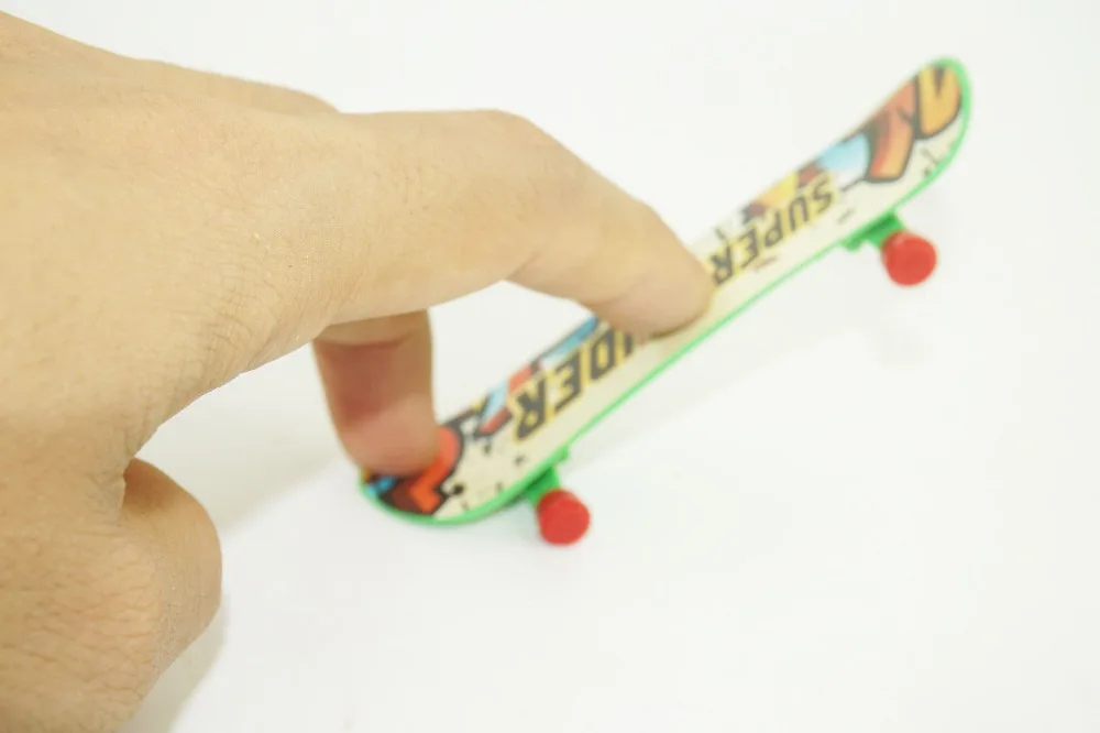Doigt Skateboard pour Enfant Jouet doigt Planche ultime Accessoires de  sport entraînement -CYA