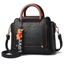 

Sweet Girls Fake Designer Handbag With Bear Hanging Ornament Cute Bags For Ladies Top Handle Small Hand Bags Over Shoulder