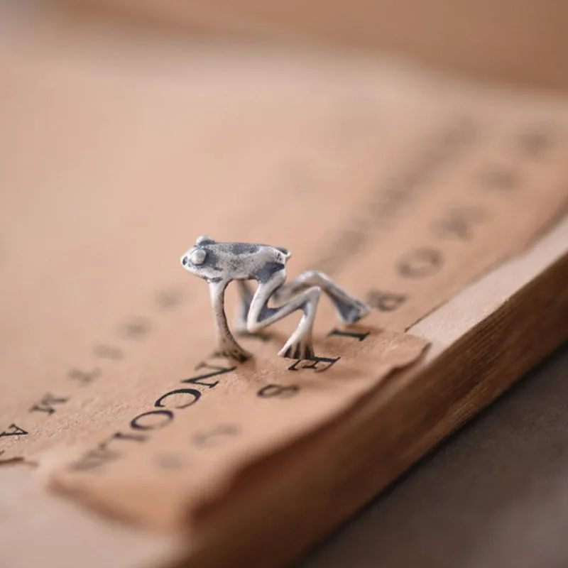 

1Piece Frog Ear Clip Headphone Personality Earring Silver Non Perforated Accessories Exaggerated Offbeat Earrings