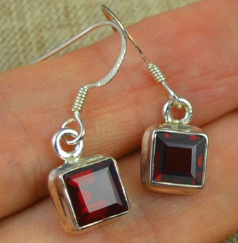 

Hand make Genuine Garnet Earrings, 100% 925 Sterling Silver, 28.4 mm, KE0100