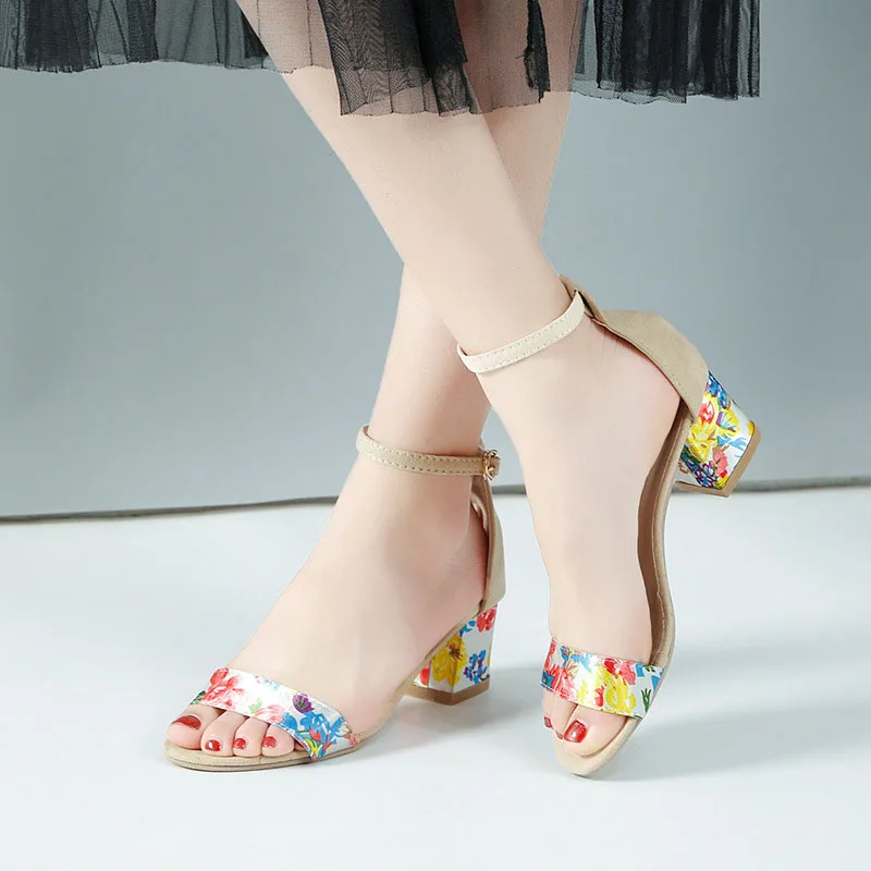 

Women sandals 2019 summer Square root sandals casual flat beach shoes women non-slip printing summer Sandals