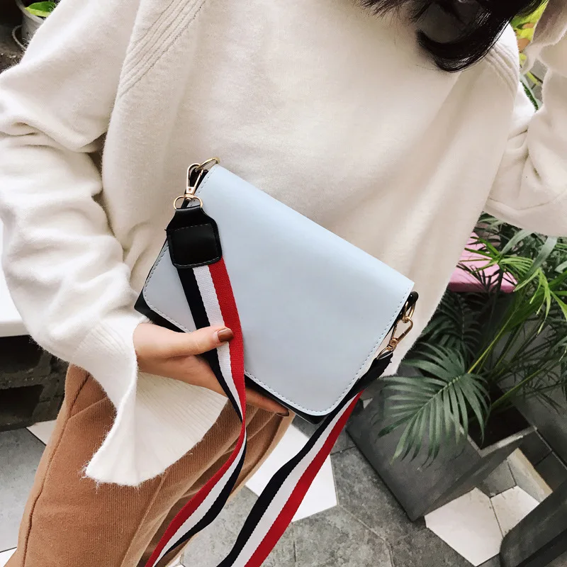 

Female tide han edition joker fashionable ultra - hot broadband single shoulder inclined cross personality small square bag gg