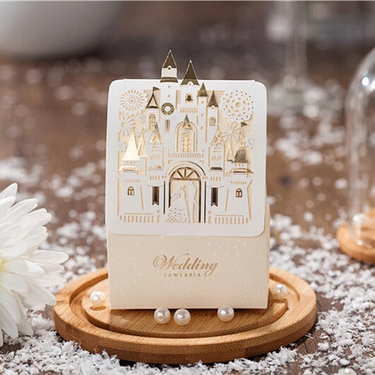 

2018 Slap-up Wedding Favors Castle Shape Candy Box Champagne Color Hollow Out Wedding Favors Box (50 pieces/lot)