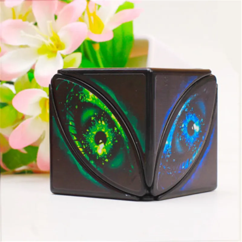 

Z-Cube Maple Leaf Magic Cube Skew Twisty Puzzle Develop Intelligence Fast Ultra-Smooth Speed Puzzle Toys Black