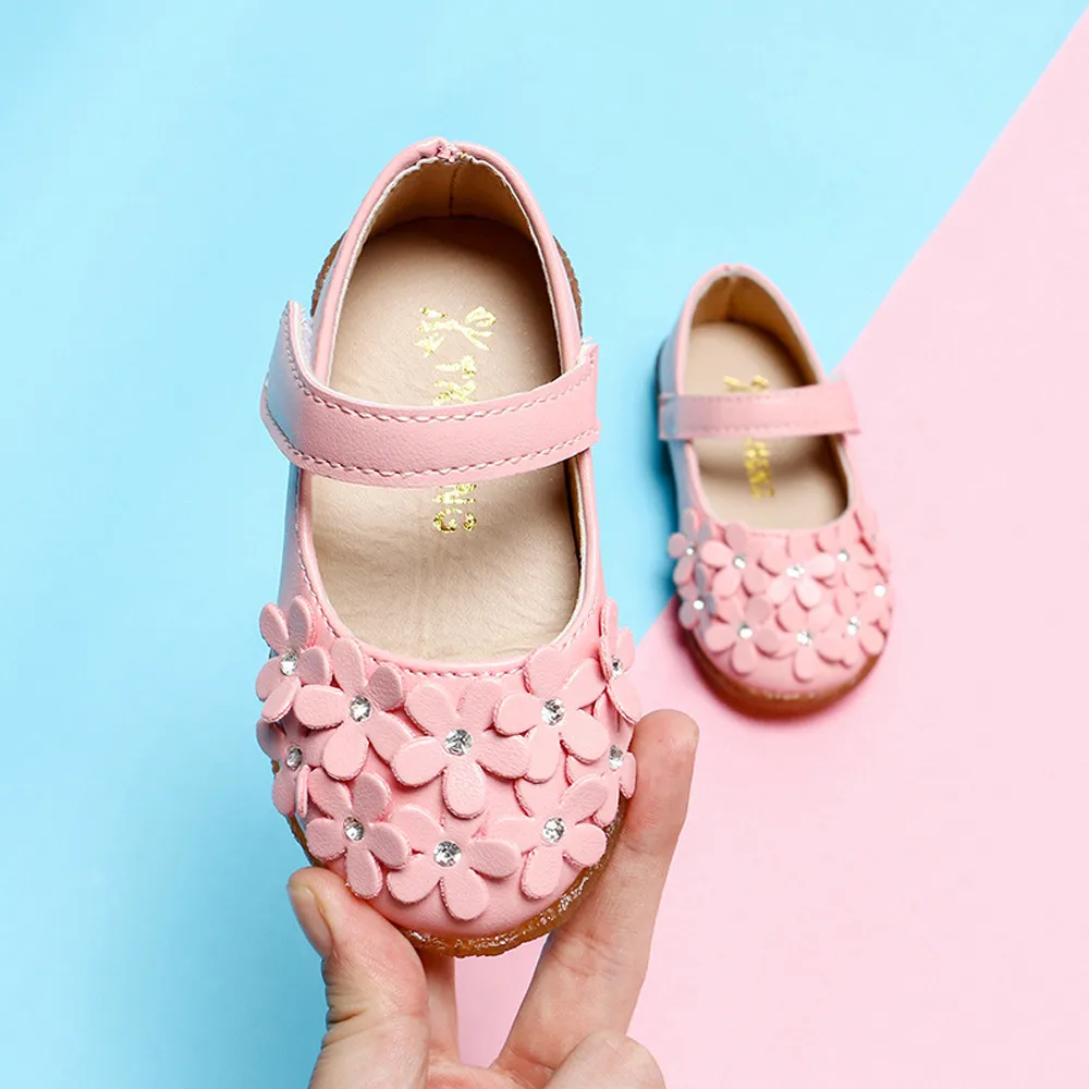 Huang Neeky W#4 Новая мода для маленьких девочек, детские кожаные тонкие туфли с цветами, обувь принцессы на мягкой подошве