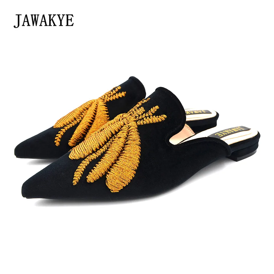 

JAWAKYE Spring Pointed Toe Embroidery Spider Mules Flat Slippers Women Velvet fashion outdoor low heel Slip on loafer Shoes