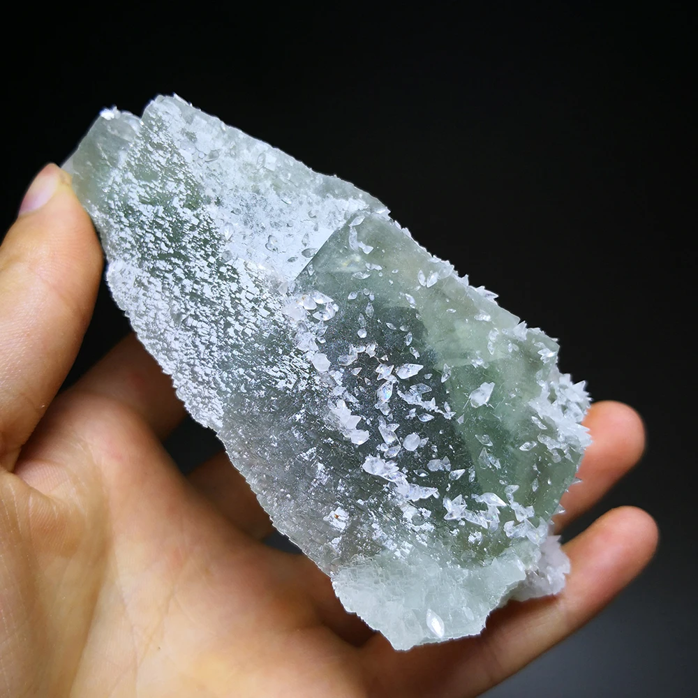 

366g NATURAL Stones and Minerals green fluorite crystal Hunan China B836