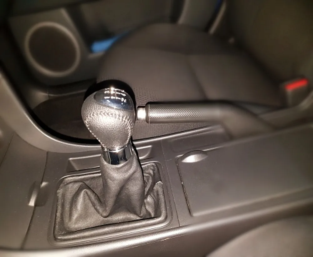 

5/6 Speed Leather Manual Gear Stick Shift Knob For Mazda 3 5 6 323 626 RX-8 Premavy MPV Black Chrome Car Styling Accessories