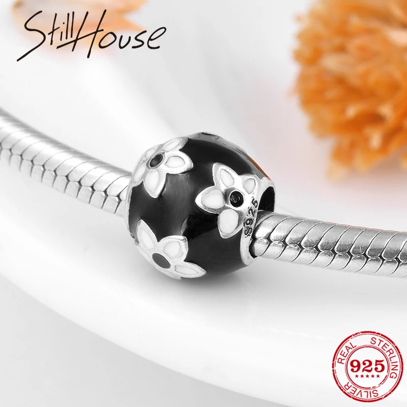

Silver 925 Black and White Enamel Flowers Charms Bead Womens accessories Fit Original Pandora Bracelet Bangles Making