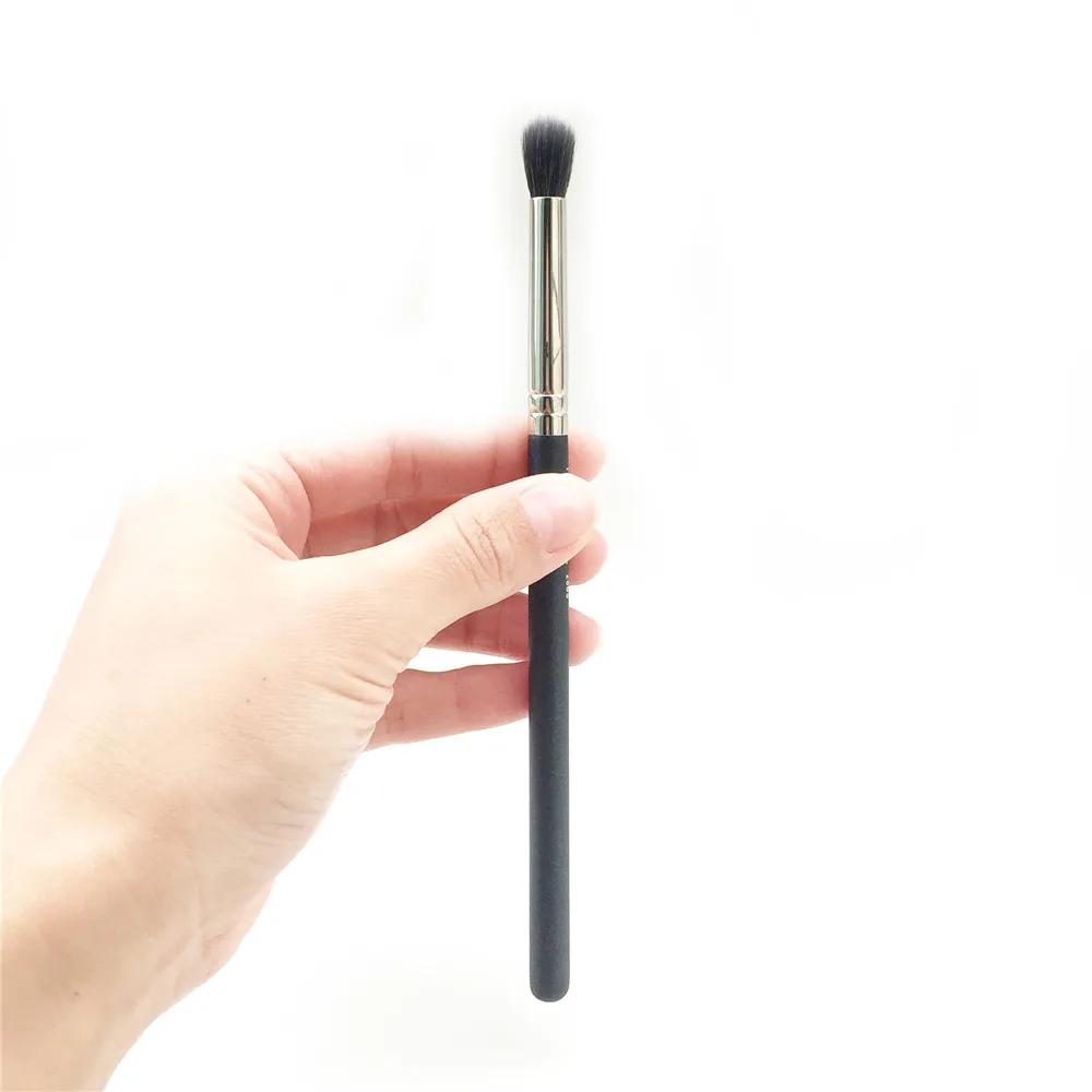 MAC 286S duo-fibre Blending Brush _ 2