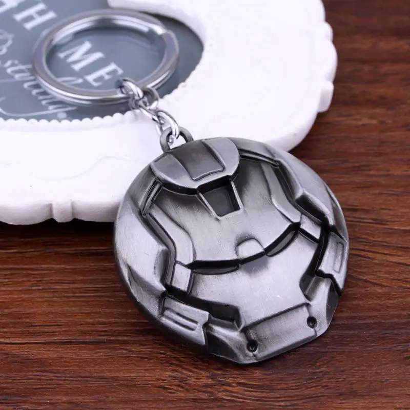 

Alien Predator Mask Keychain Alloy Jewelry War Warrior Mask Pendant Gift for Car Holder Souvenirs
