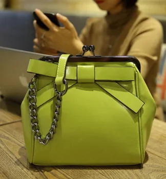 

New style European and American fashionable female bag cowhide chain shell small bag