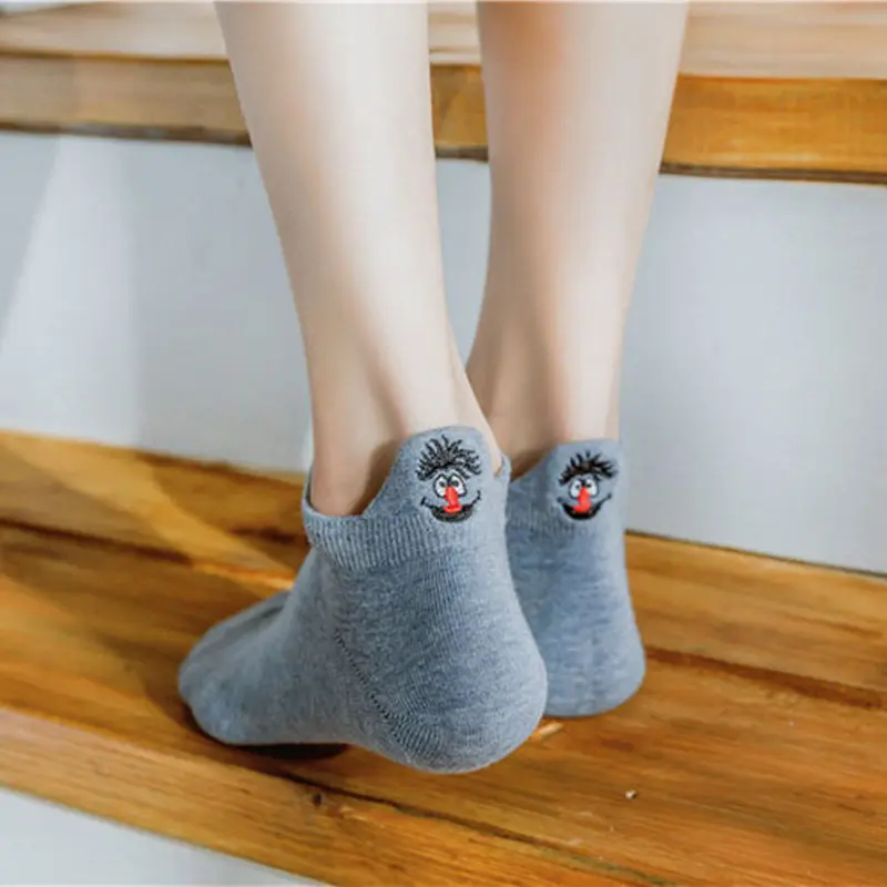 Lovely Socks Women Solid Cotton Heel Smiley Face Embroidery Comfortable