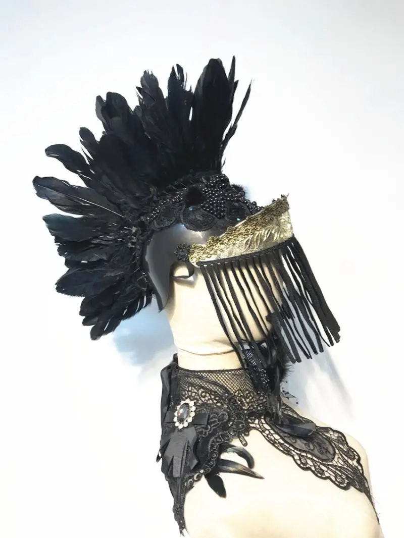 

Feather exaggerated headdress DJ catwalk show Halloween COS pirate hat shape headwear