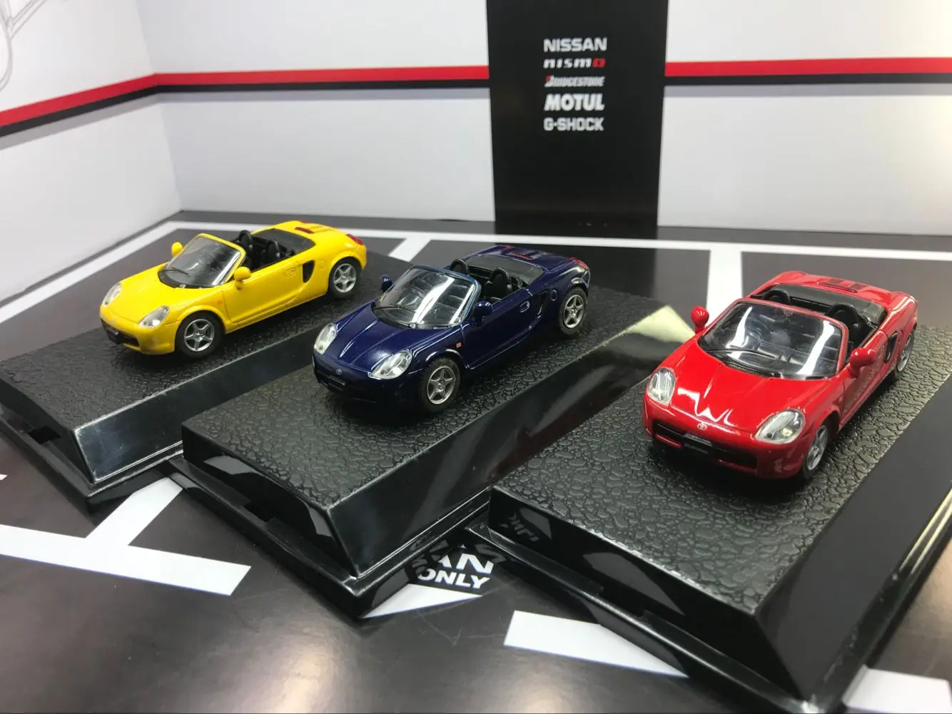 Завод 1:43 toyota mr2 spyder Игрушечная машина из сплава игрушки для детей литой модельный автомобиль подарок на день рождения