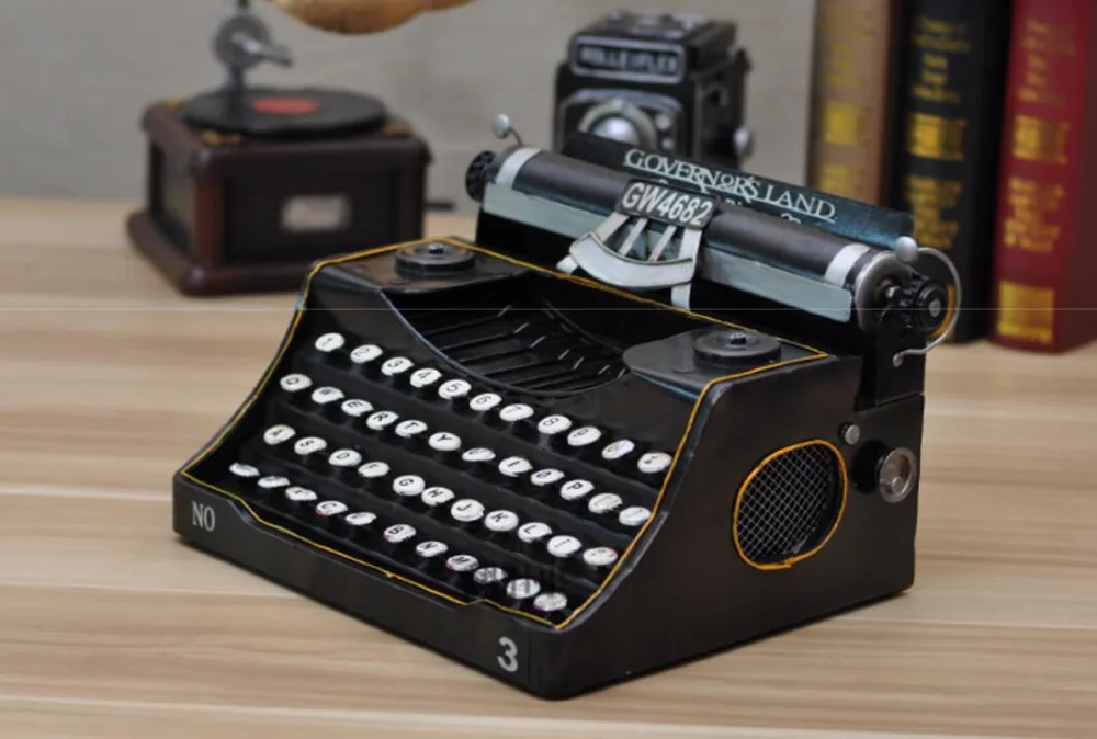 vintage retro classic Distressed movie prop antique typewriter hand-made craft model for home coffee bar ornaments decoration vintage retro classic Distressed movie prop antique typewriter hand-made craft model for home coffee bar ornaments decoration