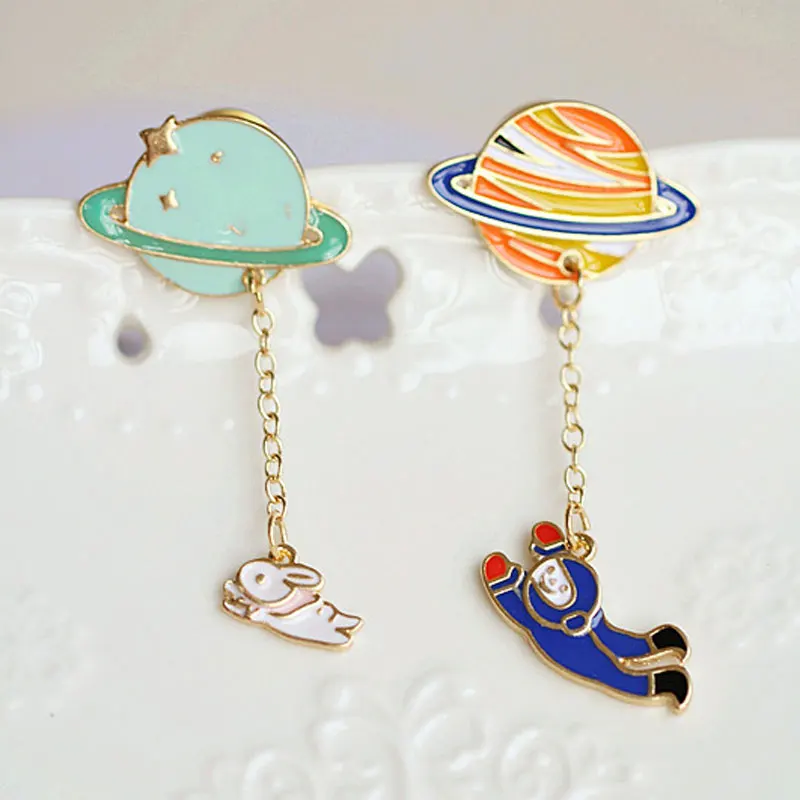 Lovely and Sweet Planet Astronauts Rabbit Brooch Metal Literary Collar ...