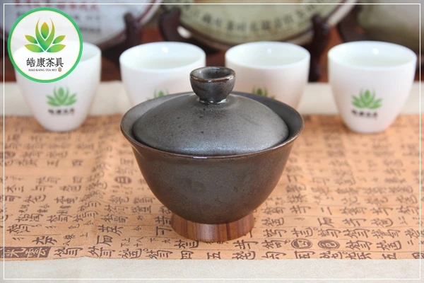 

Chinese kung fu tea set gaiwan for puer tea Pear flower 140 ml
