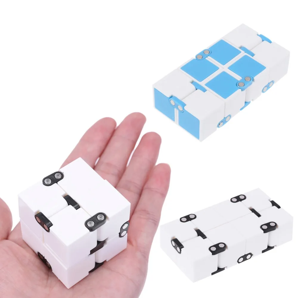 

1PC 3D Magic Cubes Toy Hand Game Case Box Fun Brain Game Challenge Toys Kids Educational Toys for Children Gift Toy